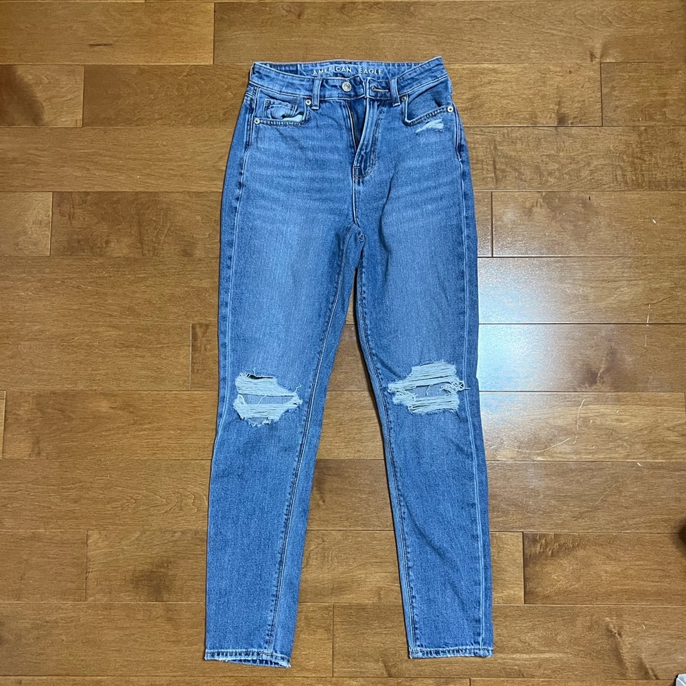 American Eagle Mom Jeans
